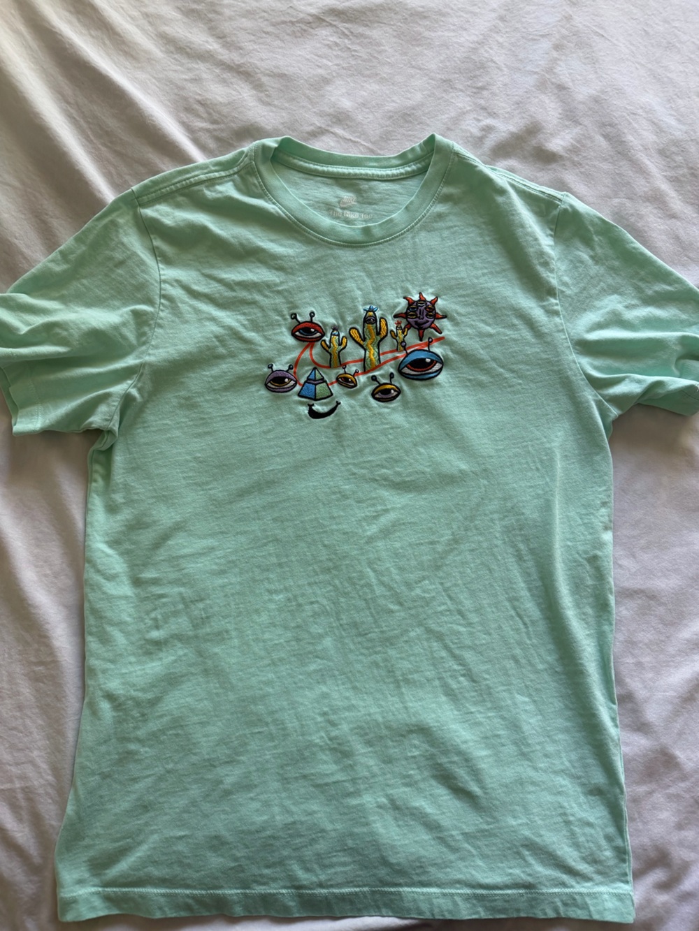 Nike Mint Graphic Crewneck T-Shirt with Colorful Embroidery unique design